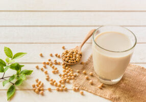 Soy beans and soy milk